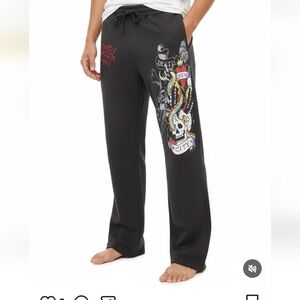 NWT Ed Hardy Black Sweatpants with Graphic Design